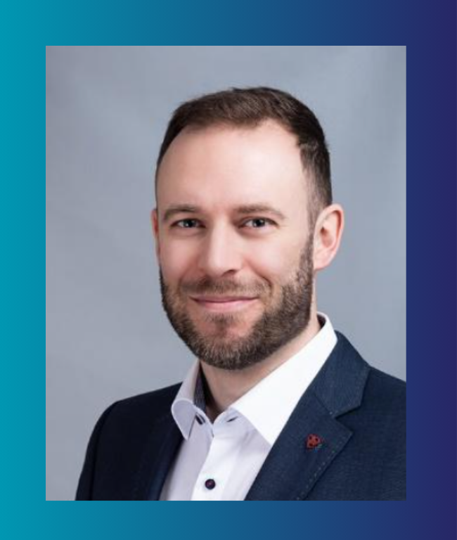 Dr. Ónody Péter Kismedencei előadó